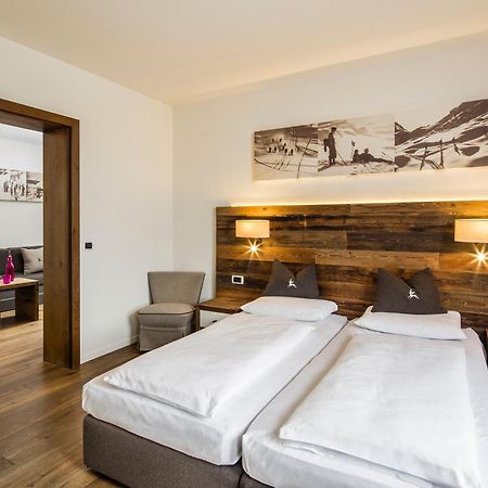 Hotel Ander Bruneck Exteriör bild