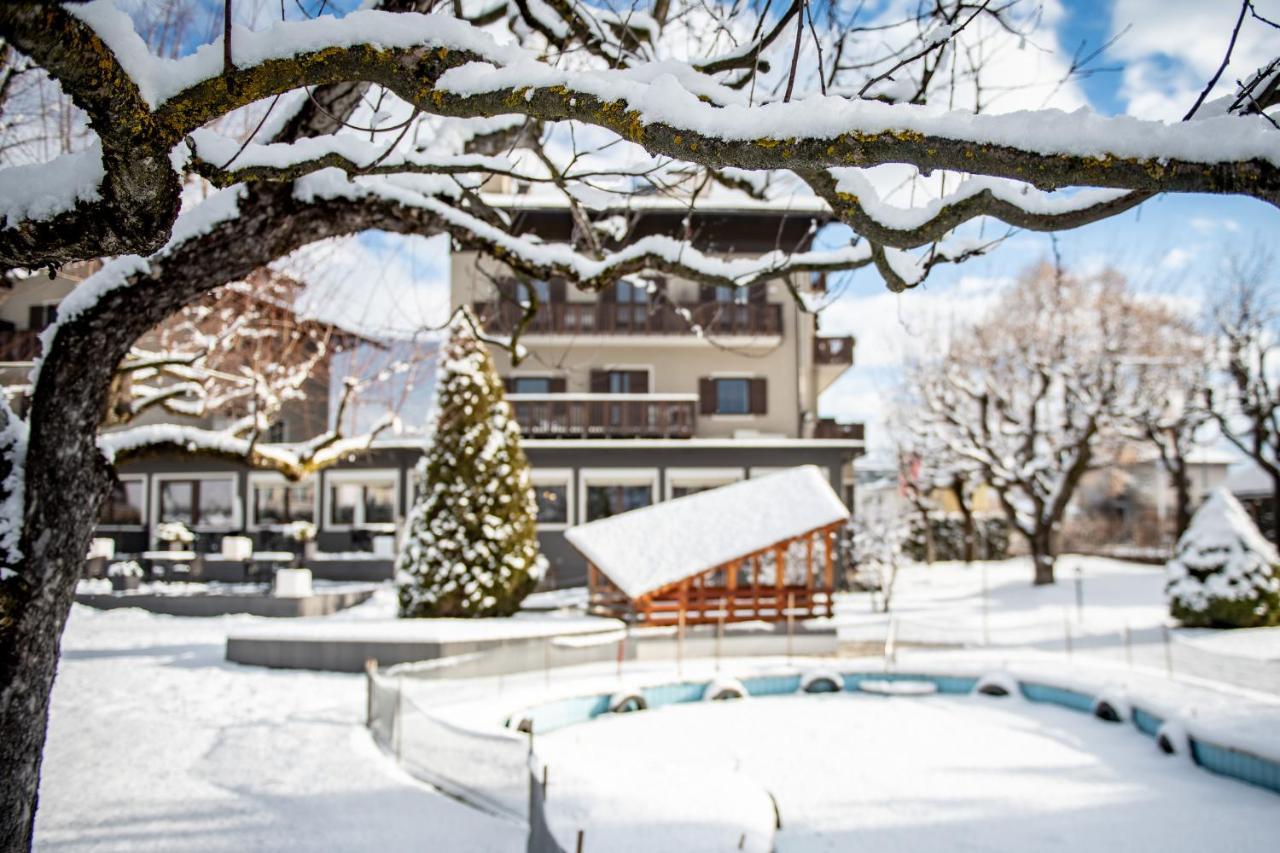 Hotel Ander Bruneck Exteriör bild