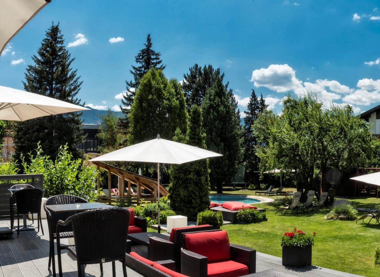 Hotel Ander Bruneck Exteriör bild